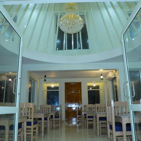 Srinivasa Hotel, Near Srinivasa Mangapuram Temple, Tirupati Exterior photo